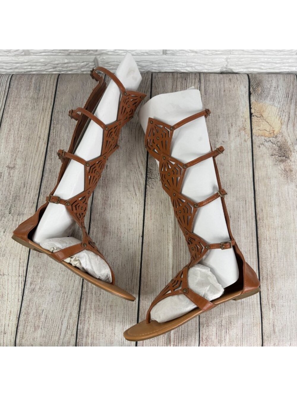Celebrity Pink Tillie Cognac Studded Caged Boho Gladiator Knee High Sandals Sz 8